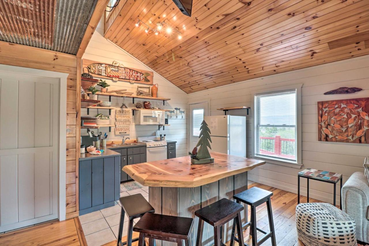 Cheery Pet-Friendly Studio With Shared Fire Pit Mountain View Εξωτερικό φωτογραφία