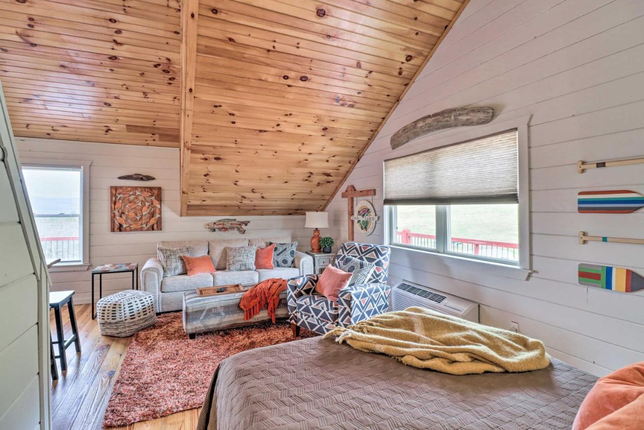 Cheery Pet-Friendly Studio With Shared Fire Pit Mountain View Εξωτερικό φωτογραφία